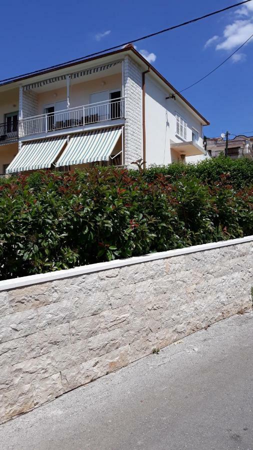 Apartment Ivo Trogir Exterior foto
